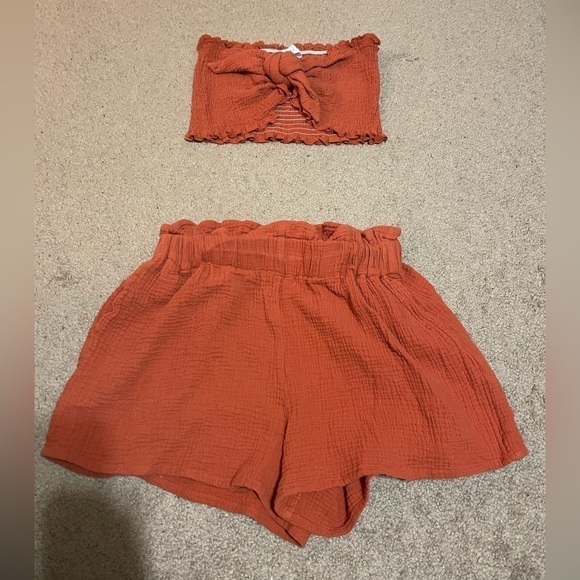 Mable Burnt Orange crop top and shorts set size medium - Picture 1 of 9